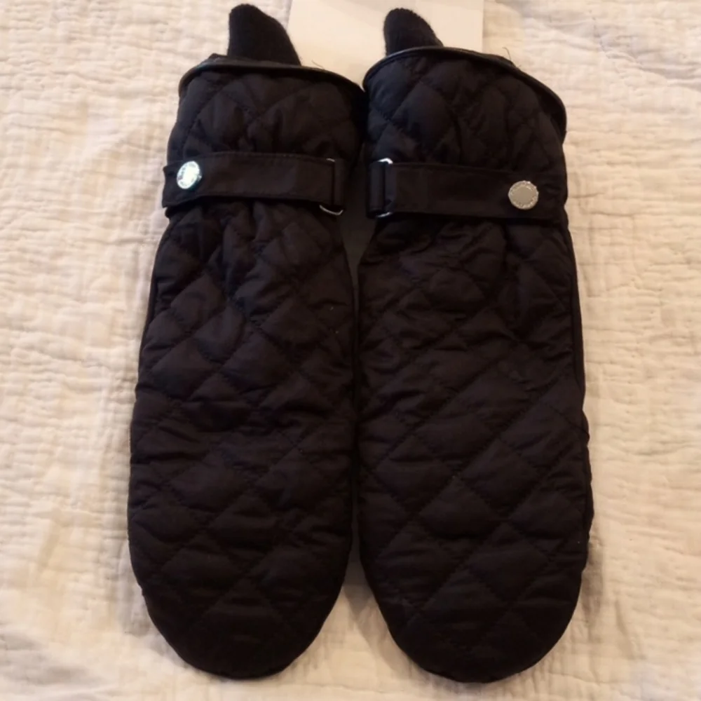 NWT Black Calvin Klein women's Mittens Medium